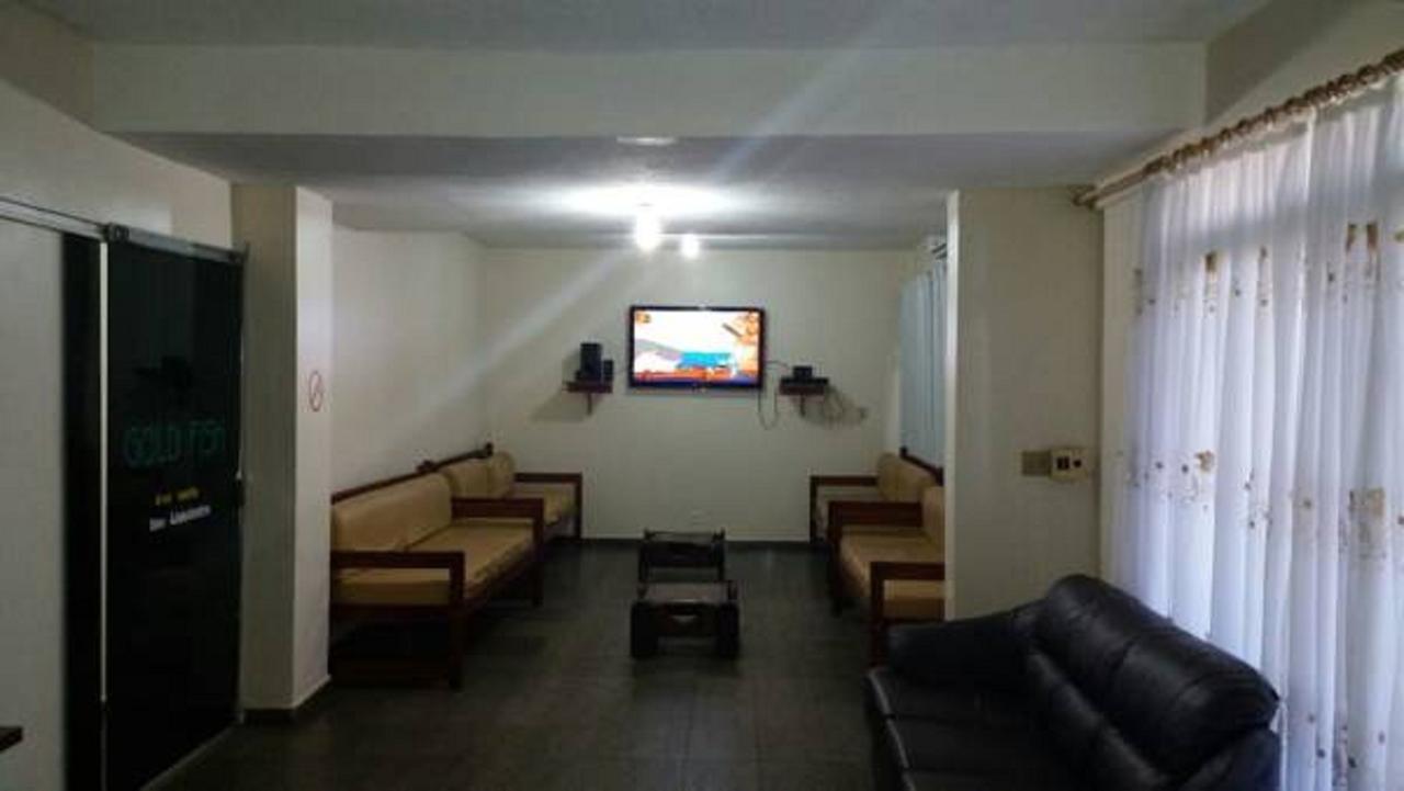 Hotel Candeias Gold Fish